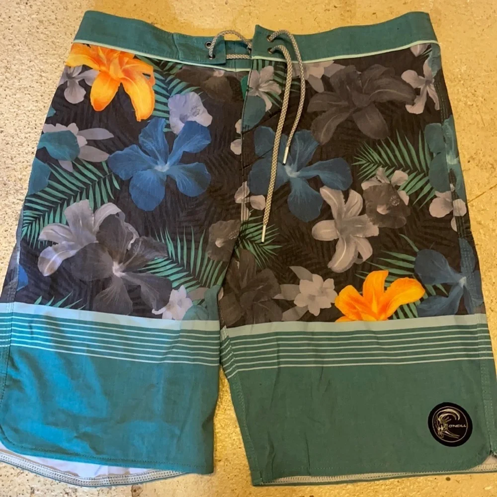 O’Neill swim board shorts size 30